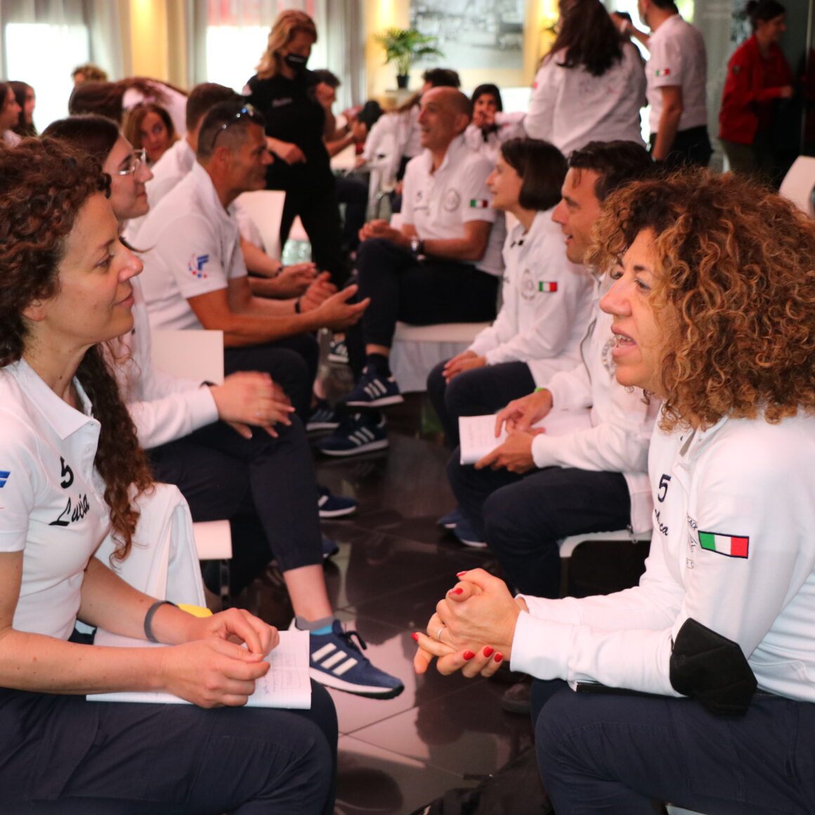 Allievi MasterCap in aula durante esercizio di ascolto attivo Health Coaching